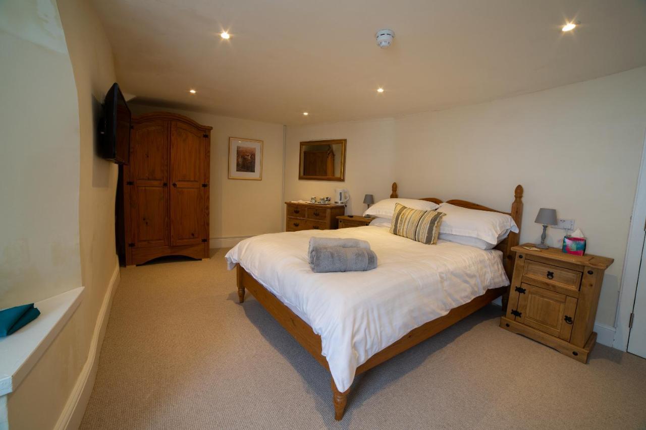 The Anchor Inn Hartland Bagian luar foto